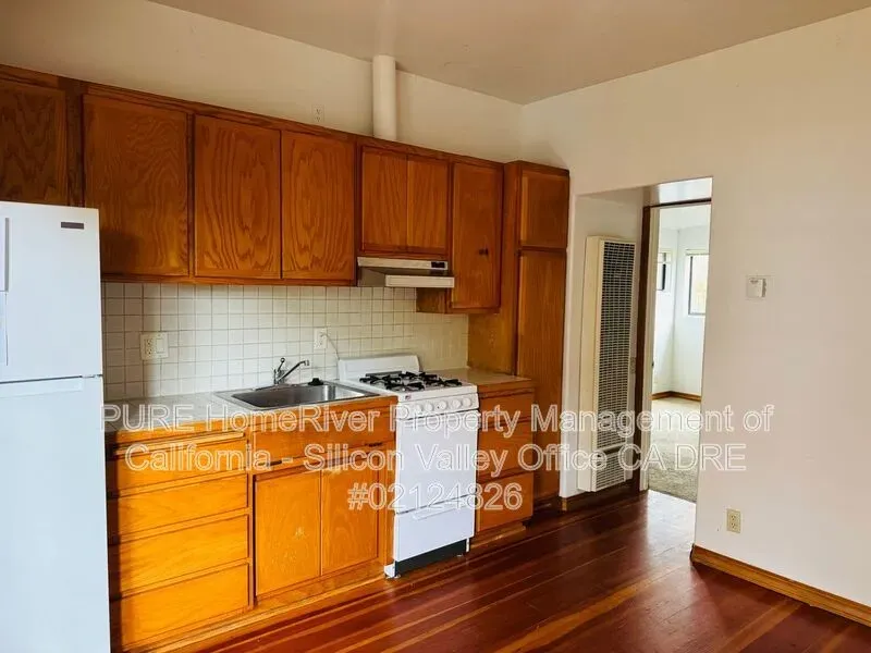 1 Bed 1 Bath Contemporary High-Rise Condo in Santa Cruz, CA - 4
