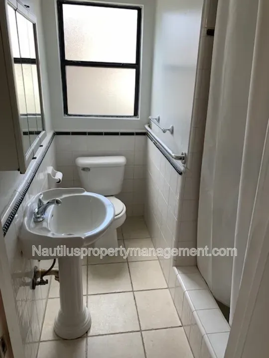 1 Bed 1 Bath Contemporary High-Rise Condo in Santa Cruz, CA - 4