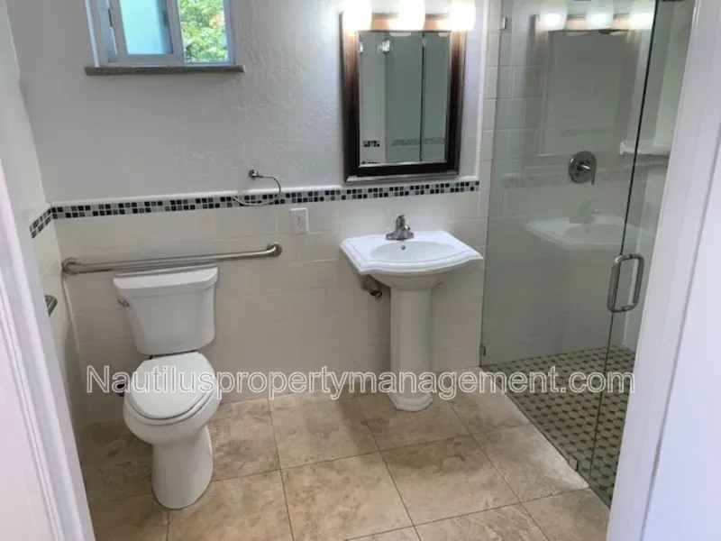 1 Bed 1 Bath Contemporary High-Rise Condo in Santa Cruz, CA - 5