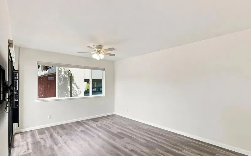1 Bed 1 Bath Contemporary High-Rise Condo in Santa Cruz, CA - 3