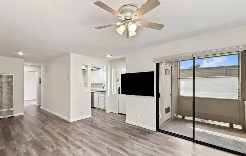 1 Bed 1 Bath Contemporary High-Rise Condo in Santa Cruz, CA - 5