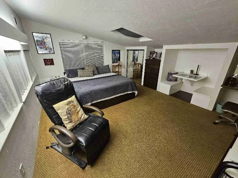 1 Bed 1 Bath Contemporary High-Rise Condo in Temecula, CA - 1