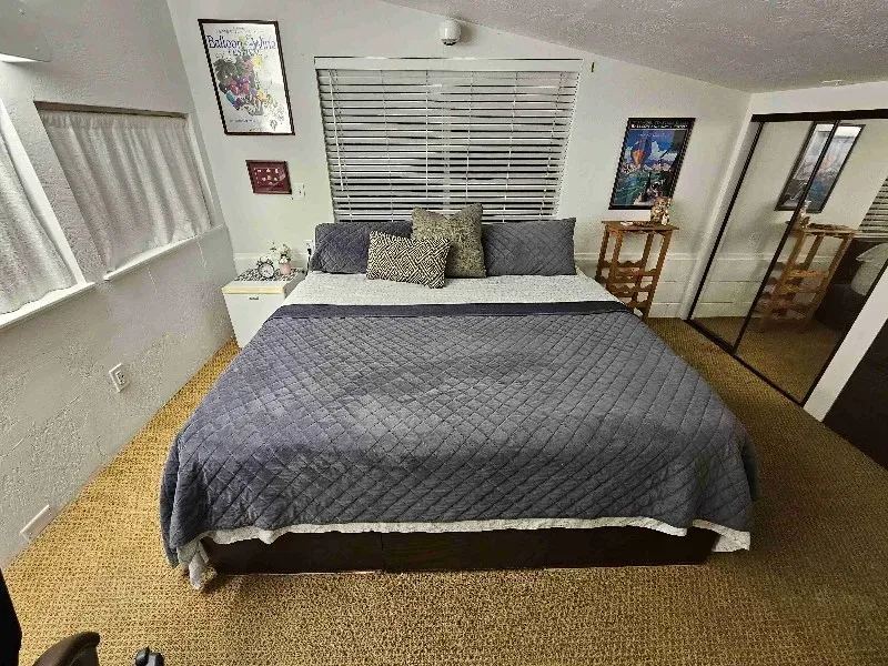 1 Bed 1 Bath Contemporary High-Rise Condo in Temecula, CA - 4