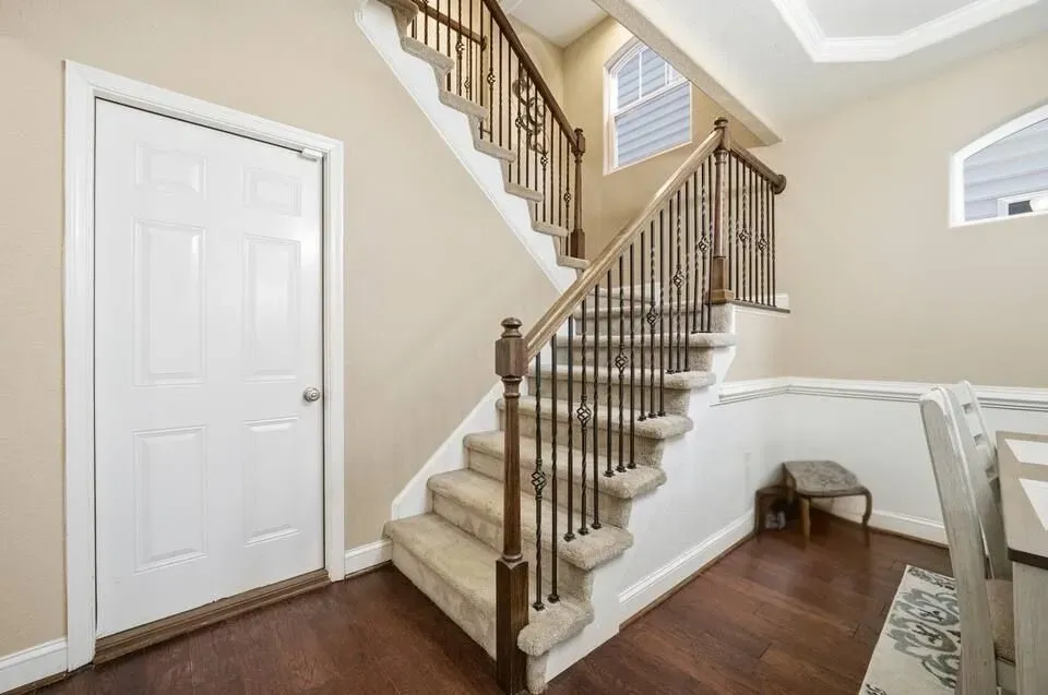 1 Bed 1 Bath Contemporary High-Rise Condo in Virginia Beach, VA - 3