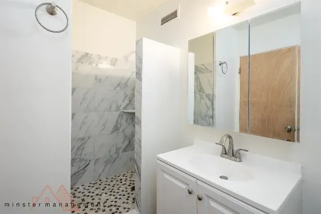 1 Bed 1 Bath Contemporary Multi-Level Townhome in Honolulu, HI - 5
