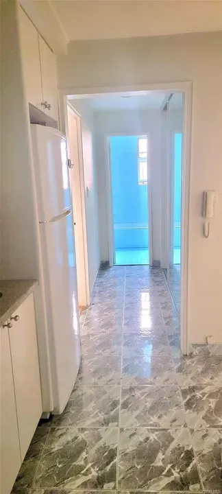 1 Bed 1 Bath Established Mid-Century Residence in Queens, NY - 4