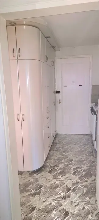 1 Bed 1 Bath Established Mid-Century Residence in Queens, NY - 5