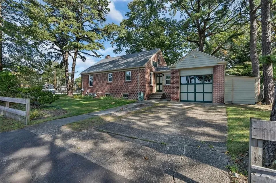 1 Bed 1 Bath Established Mid-Century Residence in Warwick, RI - 2