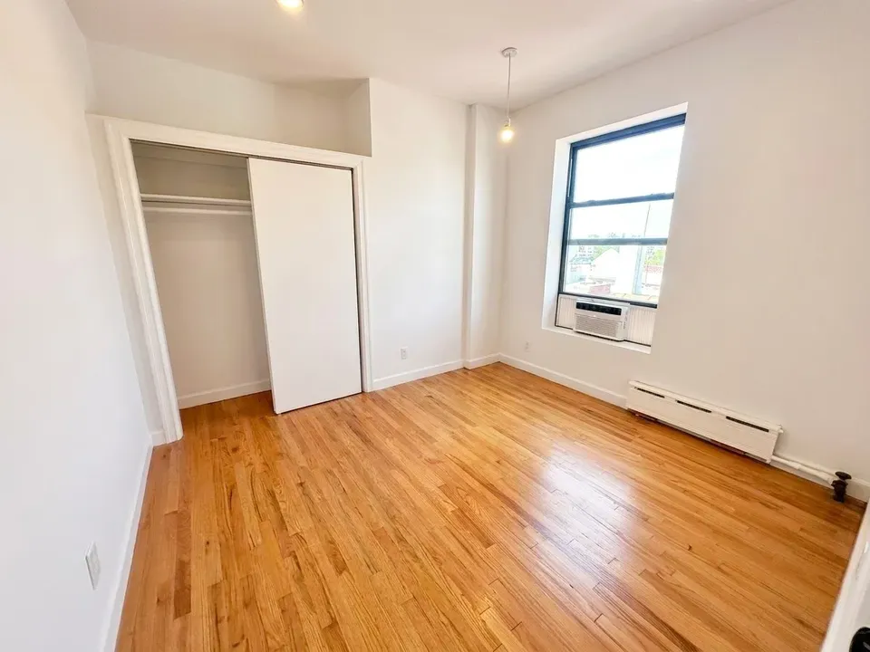 1 Bed 1 Bath Established Multi-Level Townhouse in Brooklyn, NY - 2