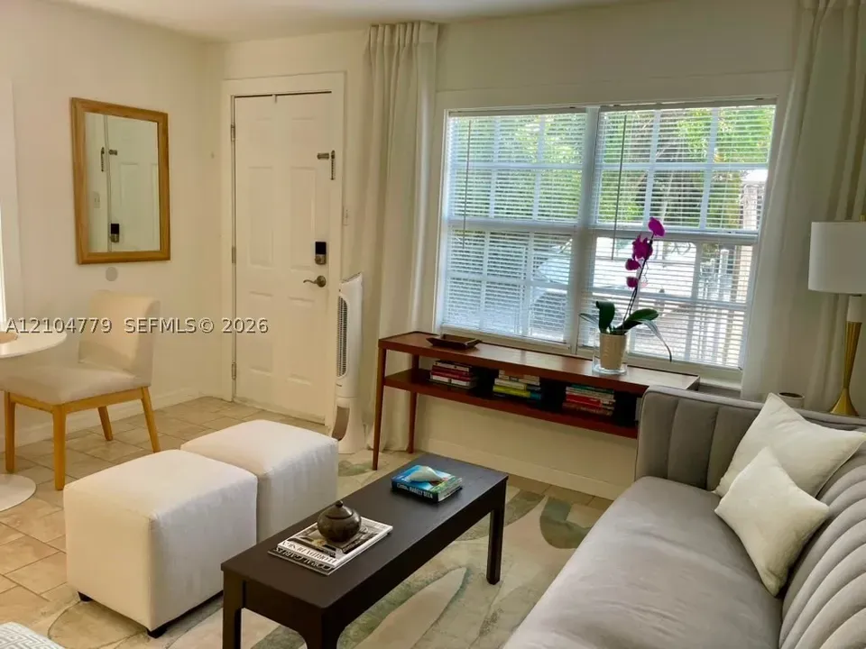 1 Bed 1 Bath Established Multi-Level Townhouse in Coral Gables, FL - 3