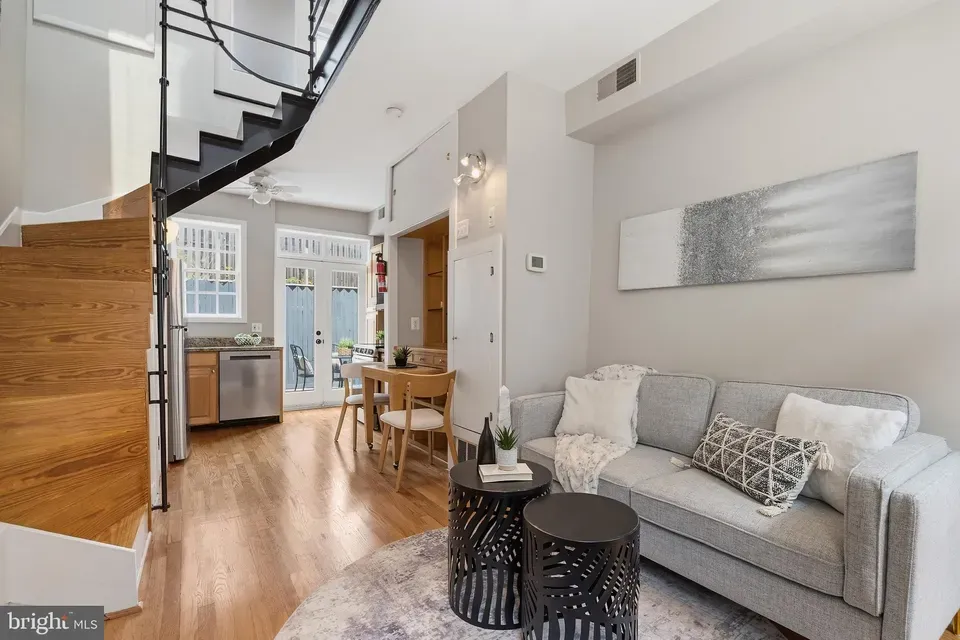 1 Bed 1 Bath Established Multi-Level Townhouse in Washington, DC - 4