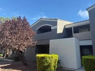 1 Bed 1 Bath Executive Skyline Suite in Las Vegas, NV