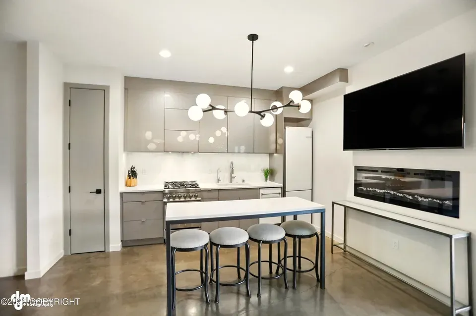 1 Bed 1 Bath Modern Contemporary Residence in Anchorage, AK - 4
