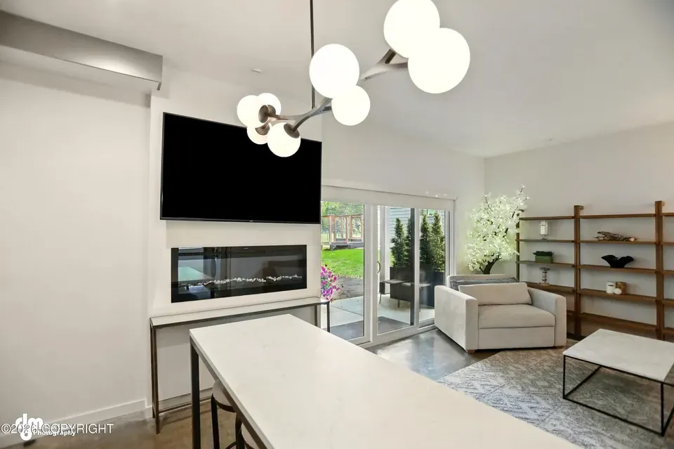 1 Bed 1 Bath Modern Contemporary Residence in Anchorage, AK - 5
