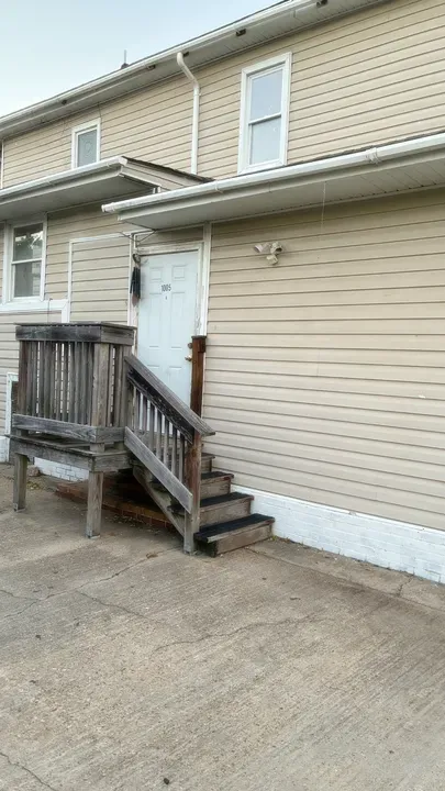 1 Bed 1 Bath Modern Contemporary Residence in Chesapeake, VA - 1