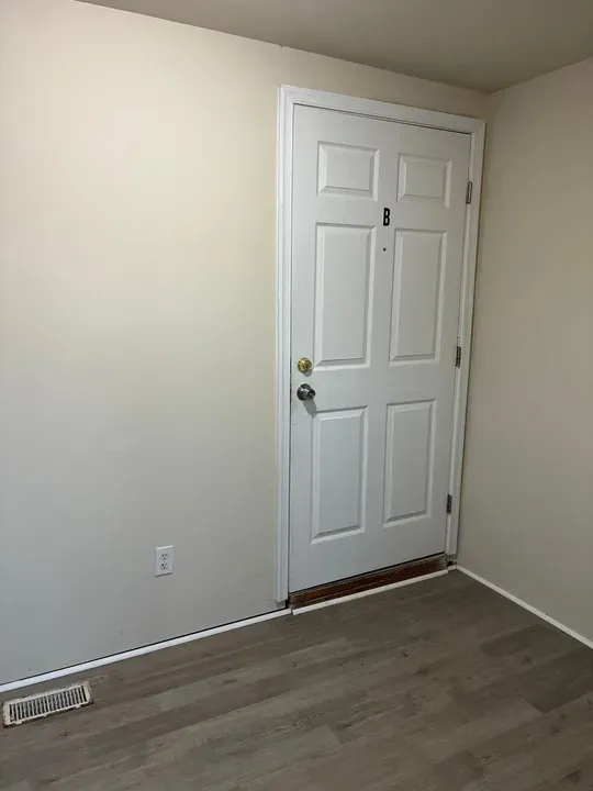 1 Bed 1 Bath Modern Contemporary Residence in Chesapeake, VA - 2