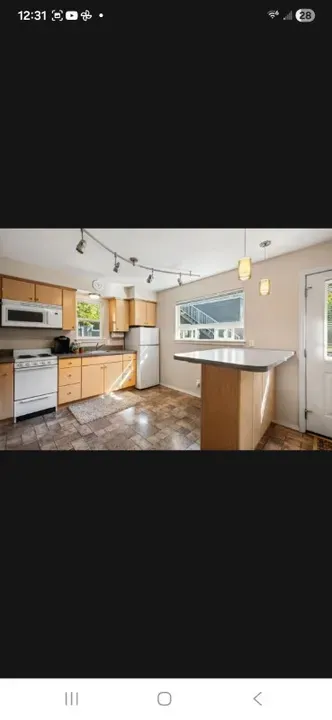 1 Bed 1 Bath Modern Contemporary Residence in Coeur d Alene, ID - 2