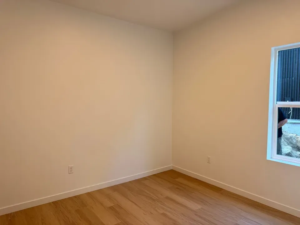 1 Bed 1 Bath Modern Contemporary Residence in Coeur d Alene, ID - 5