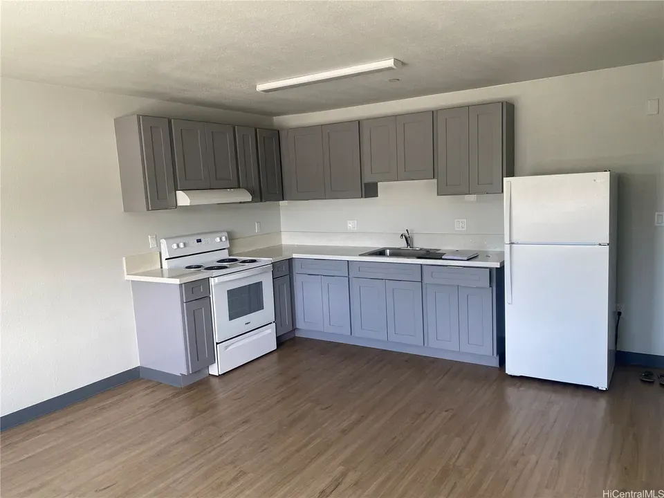 1 Bed 1 Bath Modern Contemporary Residence in Honolulu, HI - 1