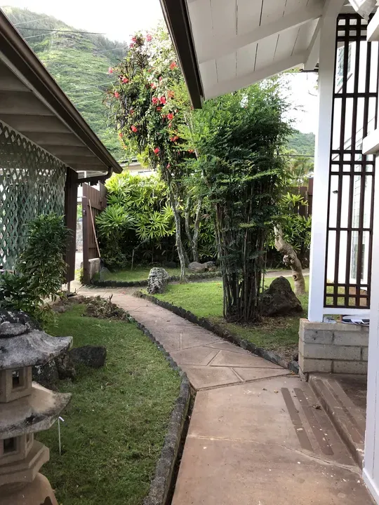 1 Bed 1 Bath Modern Contemporary Residence in Honolulu, HI - 1