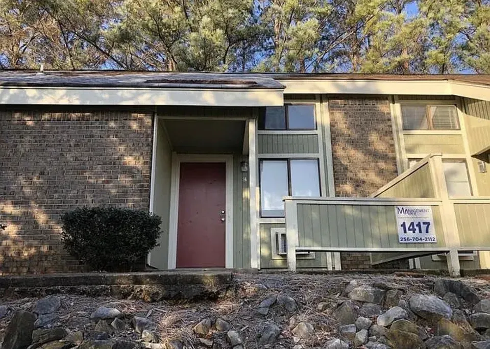 1 Bed 1 Bath Modern Contemporary Residence in Huntsville, AL - 1