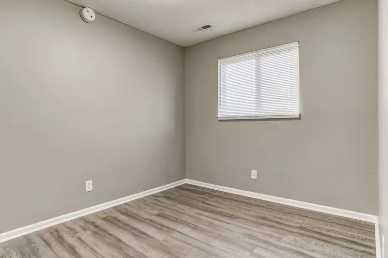 1 Bed 1 Bath Modern Contemporary Residence in Kansas City, KS - 2