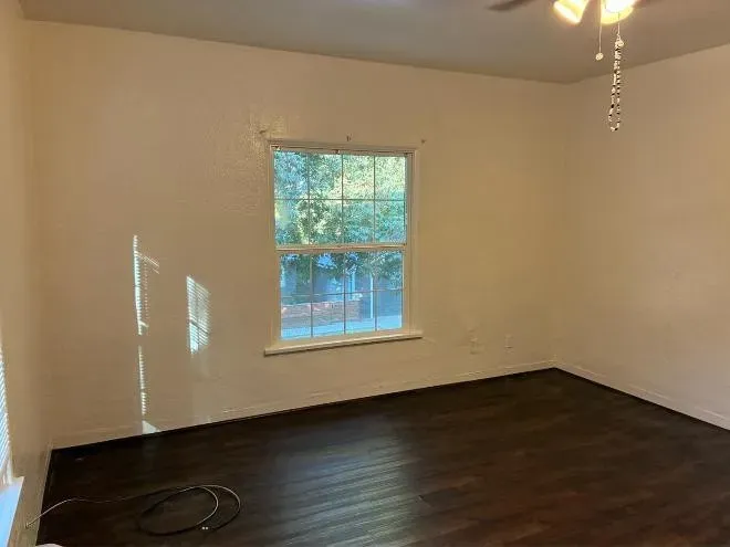 1 Bed 1 Bath Modern Contemporary Residence in Modesto, CA - 3