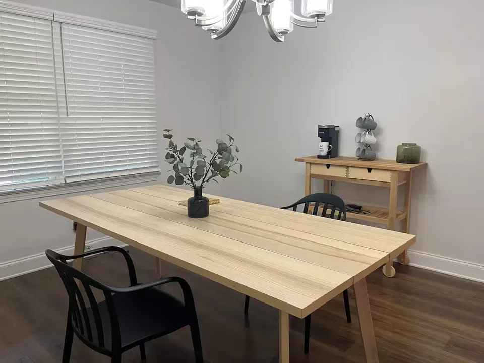 1 Bed 1 Bath Modern Contemporary Residence in Norfolk, VA - 5