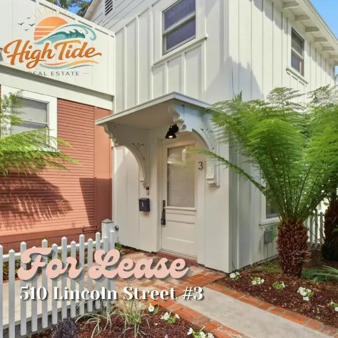 1 Bed 1 Bath Modern Contemporary Residence in Santa Cruz, CA