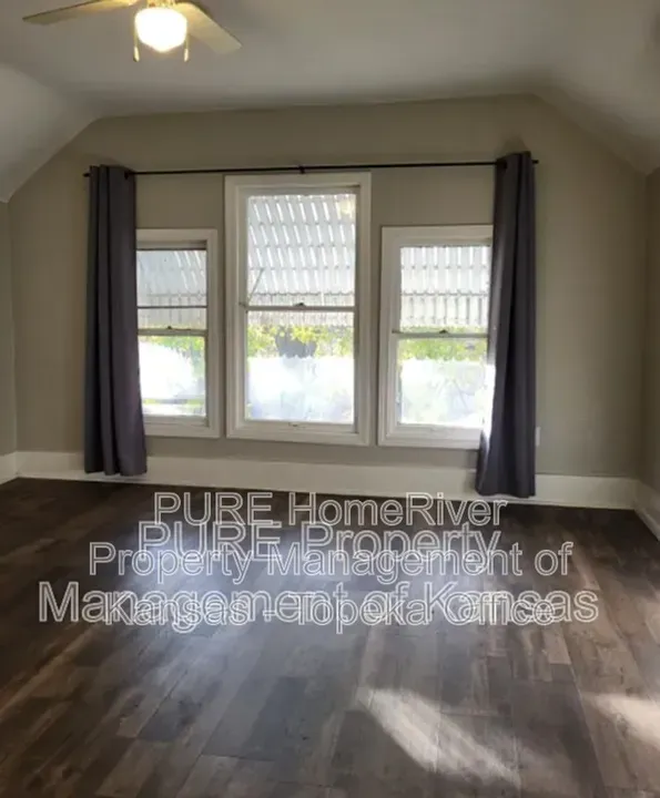 1 Bed 1 Bath Modern Contemporary Residence in Topeka, KS - 3