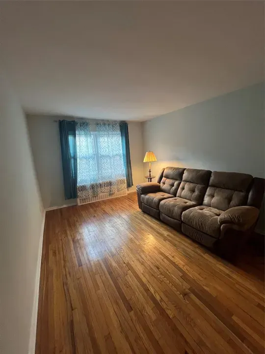 1 Bed 1 Bath Multi-Unit Residential Property in Queens, NY - 5