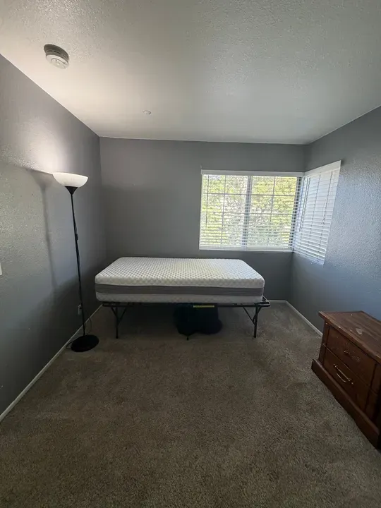 1 Bed 1 Bath Traditional Suburban Family Home in Fontana, CA - 2
