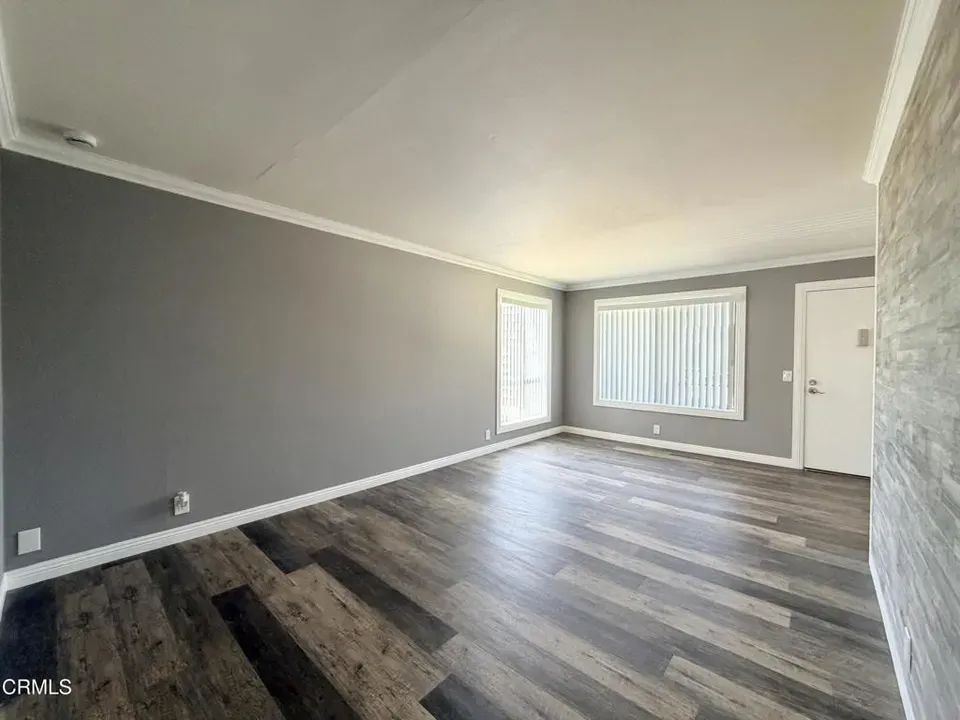 1 Bed 1 Bath Traditional Suburban Family Home in Oxnard, CA - 3