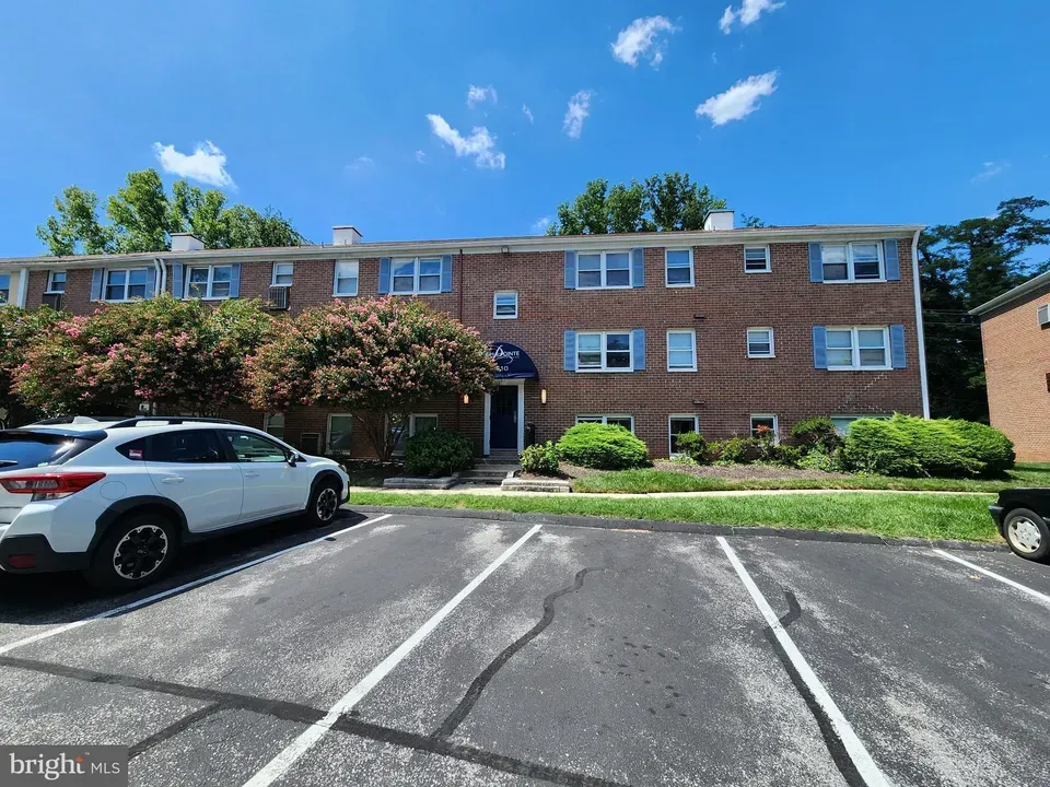 1 Bed 1 Bath Urban Residential Condo in Baltimore, MD - 2