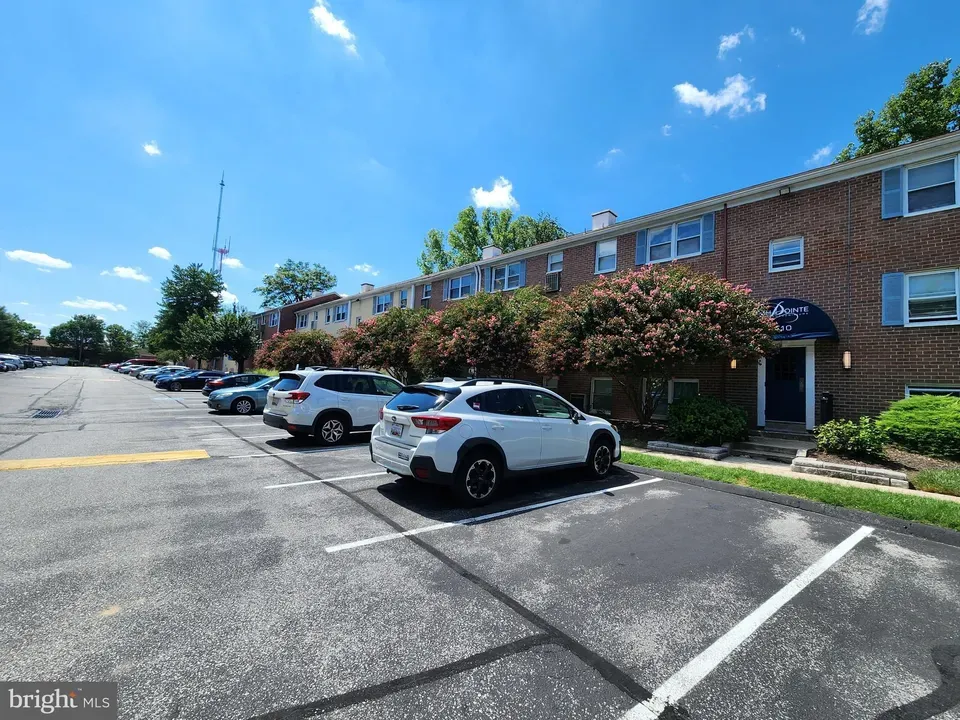 1 Bed 1 Bath Urban Residential Condo in Baltimore, MD - 4