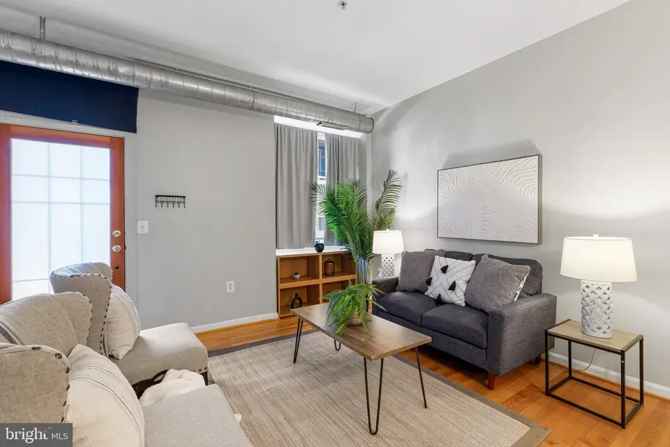 1 Bed 1 Bath Urban Residential Condo in Baltimore, MD - 4