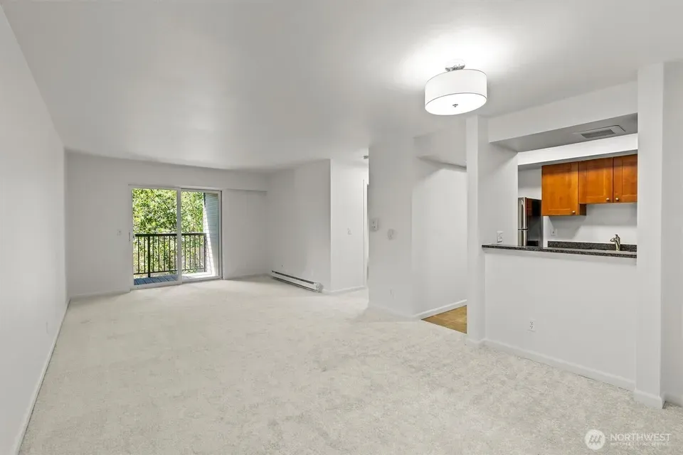 1 Bed 1 Bath Urban Residential Condo in Bellevue, WA - 5
