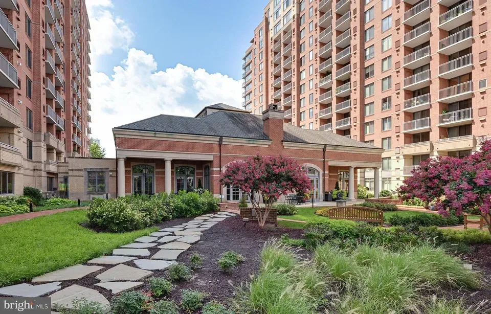 1 Bed 1 Bath Urban Residential Condo in Bethesda, MD