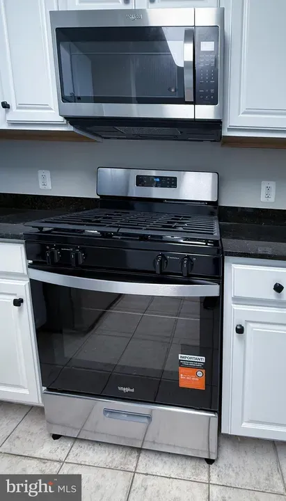 1 Bed 1 Bath Urban Residential Condo in Bethesda, MD - 4