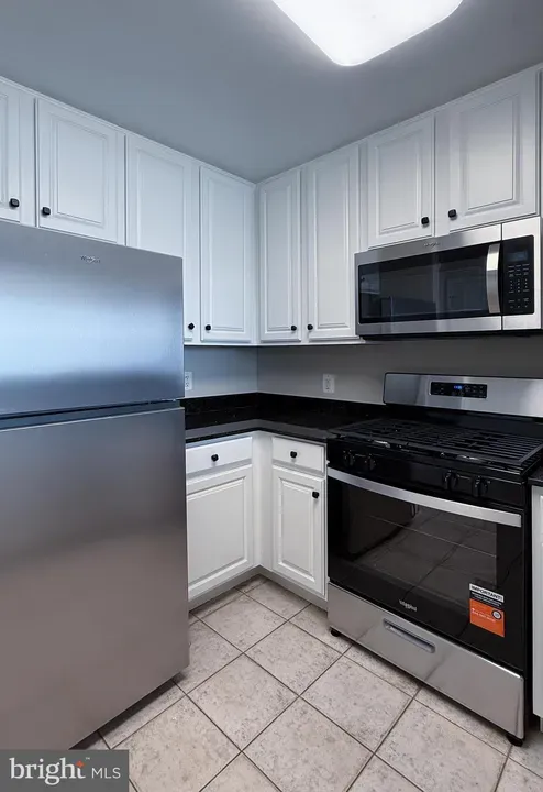 1 Bed 1 Bath Urban Residential Condo in Bethesda, MD - 5