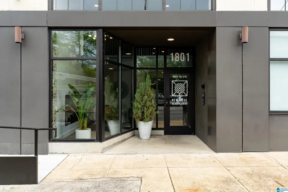 1 Bed 1 Bath Urban Residential Condo in Birmingham, AL - 2