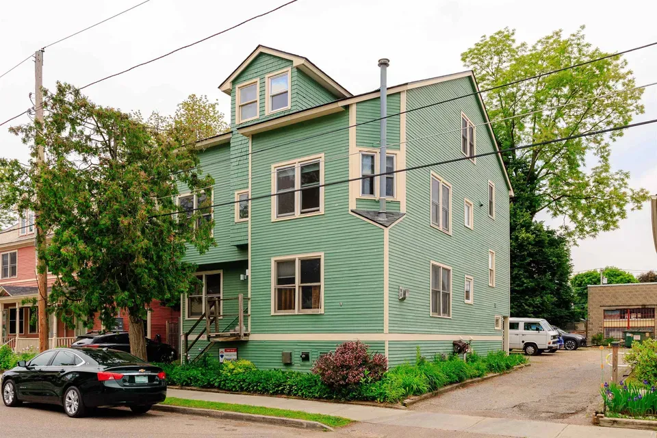 1 Bed 1 Bath Urban Residential Condo in Burlington, VT - 1