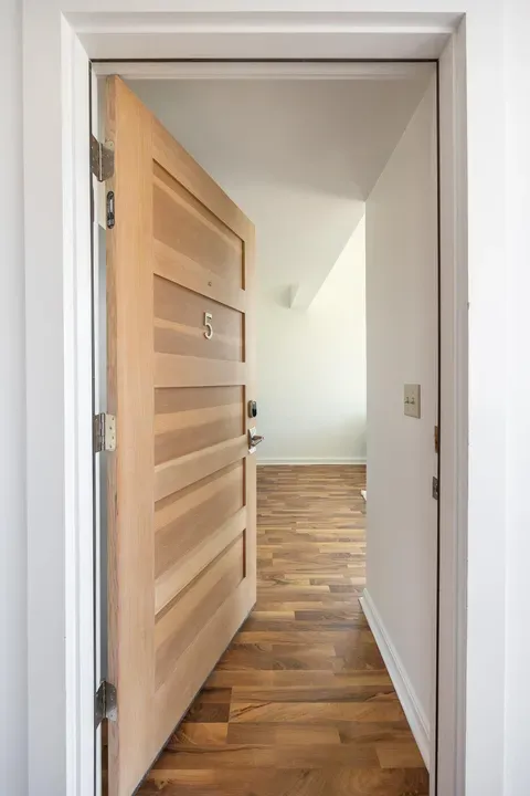 1 Bed 1 Bath Urban Residential Condo in Burlington, VT - 5