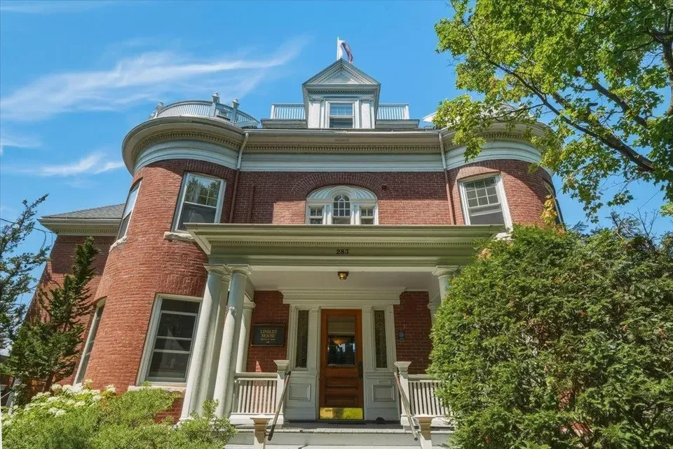 1 Bed 1 Bath Urban Residential Condo in Burlington, VT - 3