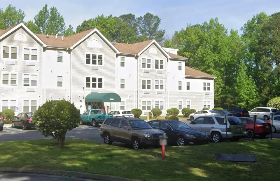 1 Bed 1 Bath Urban Residential Condo in Chesapeake, VA - 3