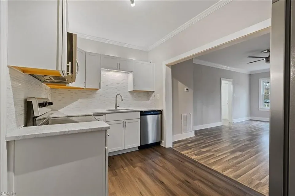 1 Bed 1 Bath Urban Residential Condo in Chesapeake, VA - 3