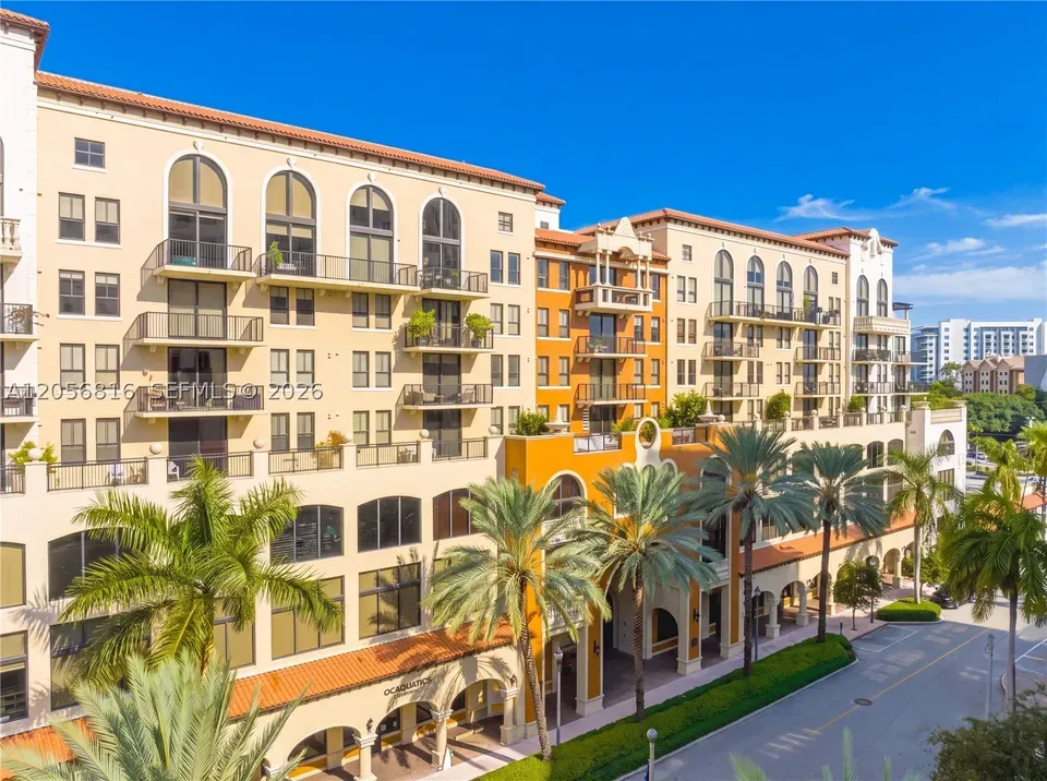 1 Bed 1 Bath Urban Residential Condo in Coral Gables, FL