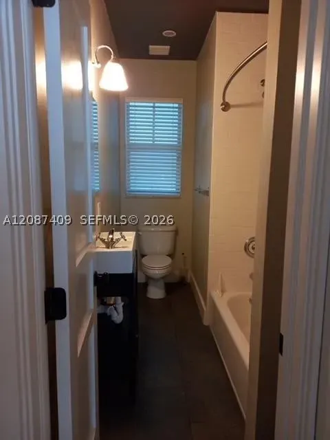 1 Bed 1 Bath Urban Residential Condo in Coral Gables, FL - 3