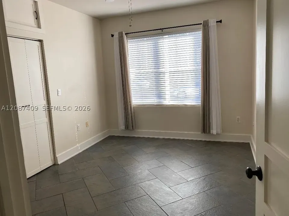 1 Bed 1 Bath Urban Residential Condo in Coral Gables, FL - 5