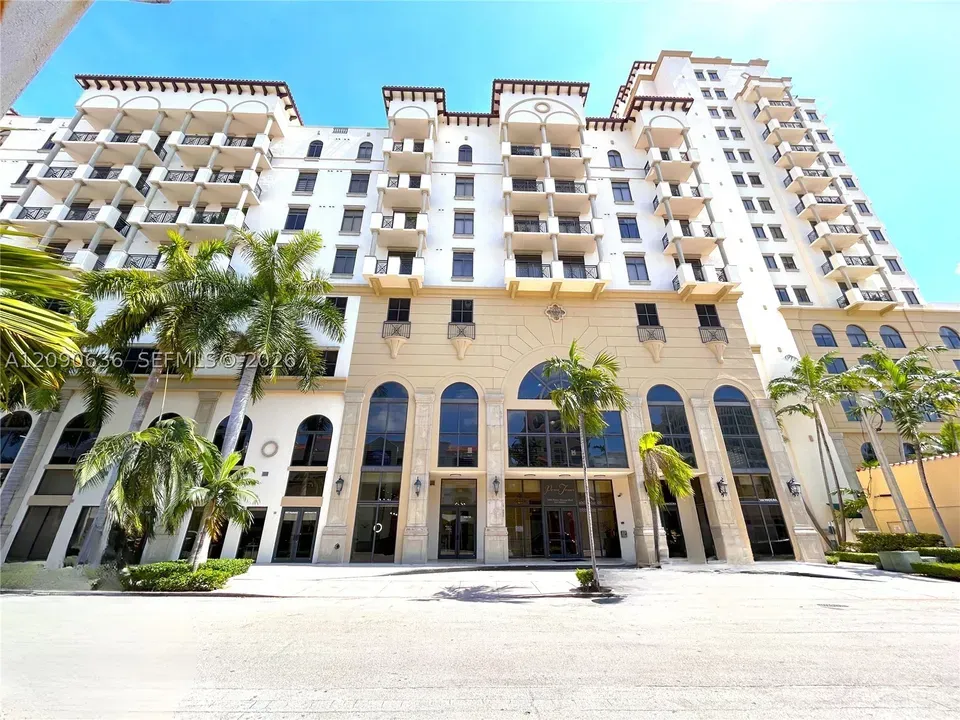 1 Bed 1 Bath Urban Residential Condo in Coral Gables, FL